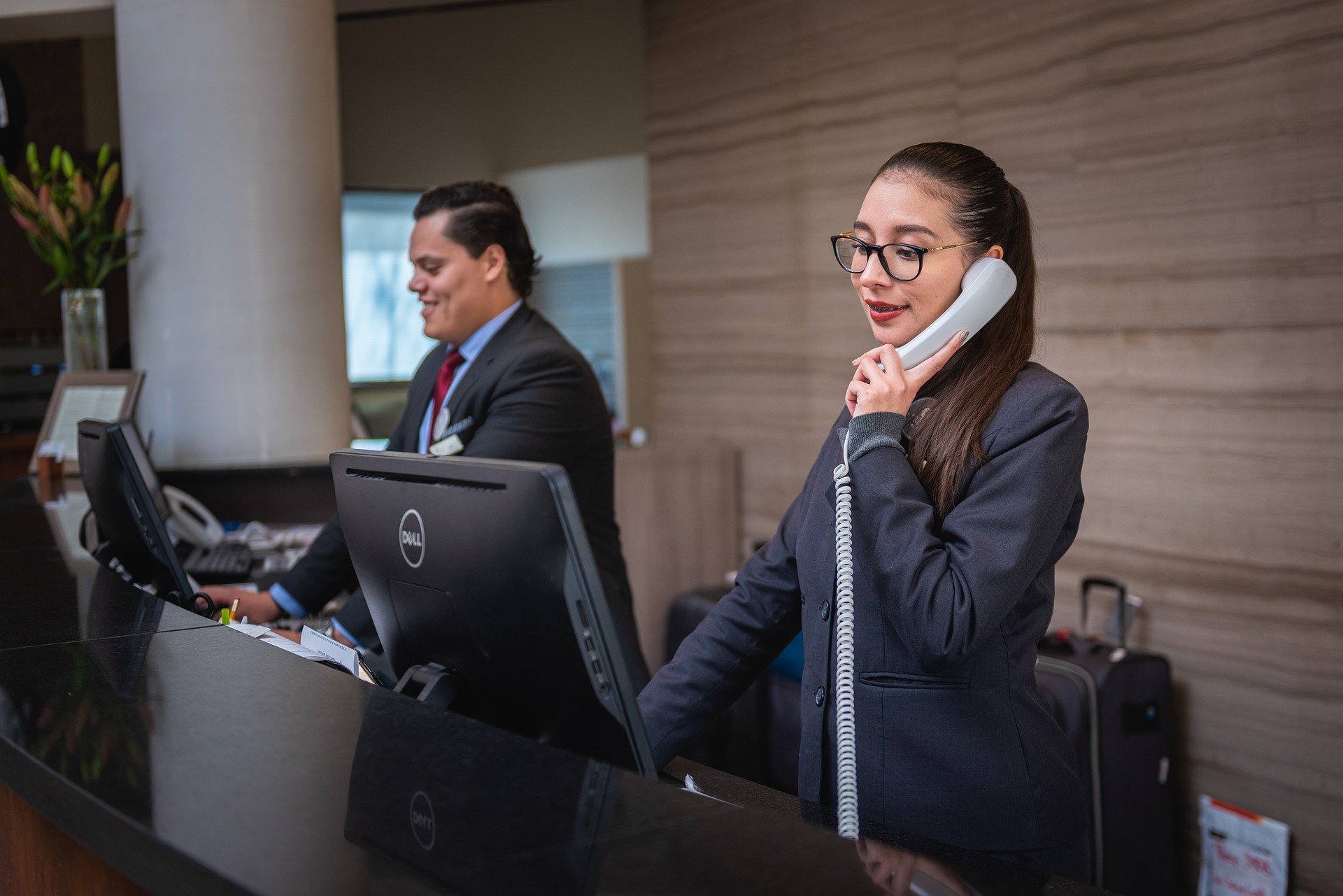 Key Duties Responsibilities Of A Receptionist Oriel Partners